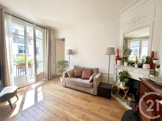  - PARIS - 
