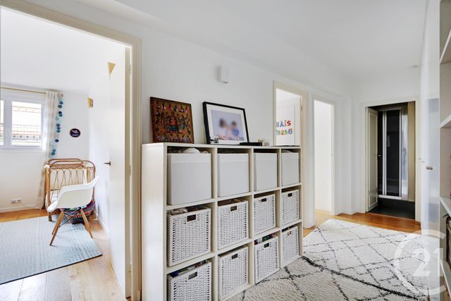 Appartement F5 à vendre - 5 pièces - 93.05 m2 - PARIS - 75015 - ILE-DE-FRANCE - Century 21 Vaugirard Convention Appartement F5 à vendre - 5 pièces - 93.05 m2 - PARIS - 75015 - ILE-DE-FRANCE - Century 21 Vaugirard Convention