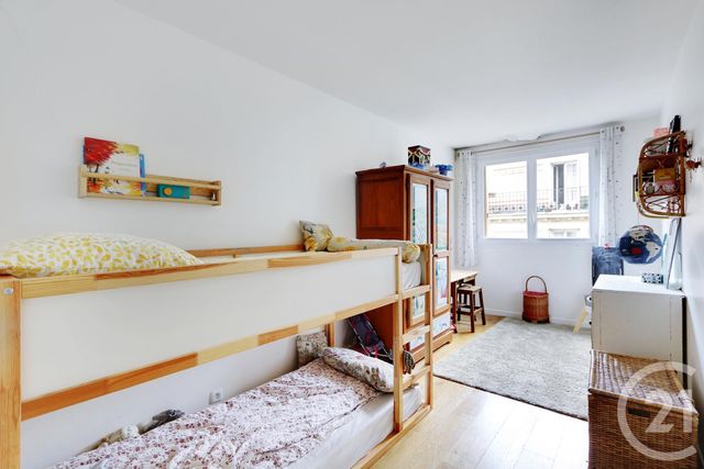 Appartement F5 à vendre - 5 pièces - 93.05 m2 - PARIS - 75015 - ILE-DE-FRANCE - Century 21 Vaugirard Convention Appartement F5 à vendre - 5 pièces - 93.05 m2 - PARIS - 75015 - ILE-DE-FRANCE - Century 21 Vaugirard Convention