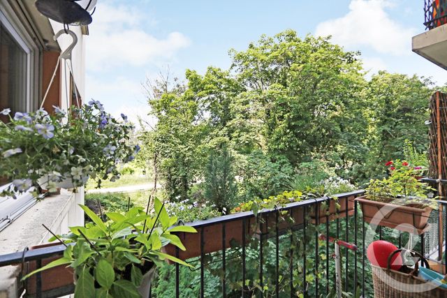 Appartement F5 à vendre - 5 pièces - 93.05 m2 - PARIS - 75015 - ILE-DE-FRANCE - Century 21 Vaugirard Convention Appartement F5 à vendre - 5 pièces - 93.05 m2 - PARIS - 75015 - ILE-DE-FRANCE - Century 21 Vaugirard Convention
