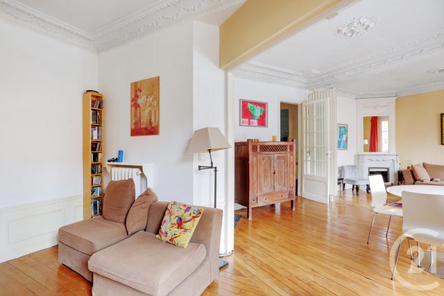 Appartement à vendre - 7 pièces - 130.17 m2 - PARIS - 75015 - ILE-DE-FRANCE - Century 21 Vaugirard Convention Appartement à vendre - 7 pièces - 130.17 m2 - PARIS - 75015 - ILE-DE-FRANCE - Century 21 Vaugirard Convention