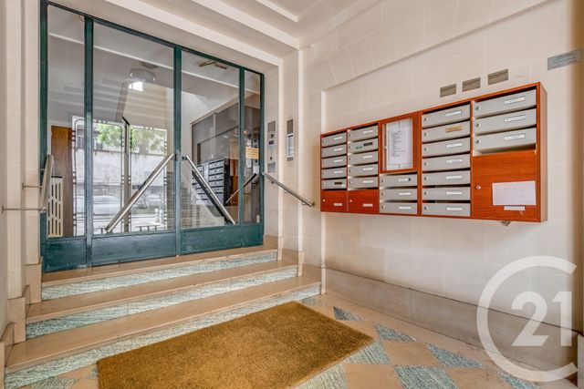 Appartement F2 à vendre - 2 pièces - 46.58 m2 - PARIS - 75015 - ILE-DE-FRANCE - Century 21 Vaugirard Convention