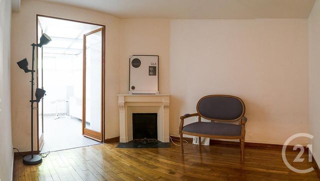 Afficher la photo en grand Appartement F3 à vendre - 3 pièces - 52.18 m2 - CLAMART - 92 - ILE-DE-FRANCE - Century 21 Vaugirard Convention