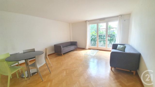 Afficher la photo en grand Appartement F3 à louer - 3 pièces - 76.15 m2 - PARIS - 75015 - ILE-DE-FRANCE - Century 21 Vaugirard Convention
