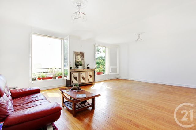 Afficher la photo en grand Appartement F4 à vendre - 4 pièces - 94.6 m2 - ISSY LES MOULINEAUX - 92 - ILE-DE-FRANCE - Century 21 Vaugirard Convention