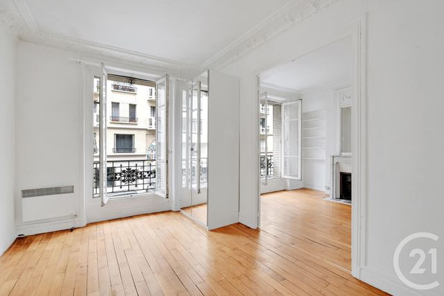 Afficher la photo en grand Appartement F2 à vendre - 2 pièces - 36.57 m2 - PARIS - 75015 - ILE-DE-FRANCE - Century 21 Vaugirard Convention