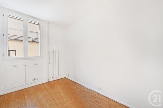 Afficher la photo en grand Appartement F2 à vendre - 2 pièces - 33.9 m2 - PARIS - 75015 - ILE-DE-FRANCE - Century 21 Vaugirard Convention