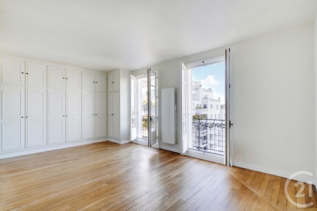 Appartement F2 à vendre - 2 pièces - 45.75 m2 - PARIS - 75015 - ILE-DE-FRANCE - Century 21 Vaugirard Convention