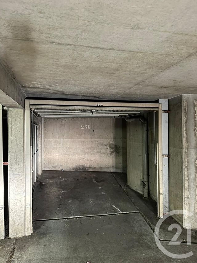 parking à vendre - 10.0 m2 - PARIS - 75015 - ILE-DE-FRANCE - Century 21 Vaugirard Convention