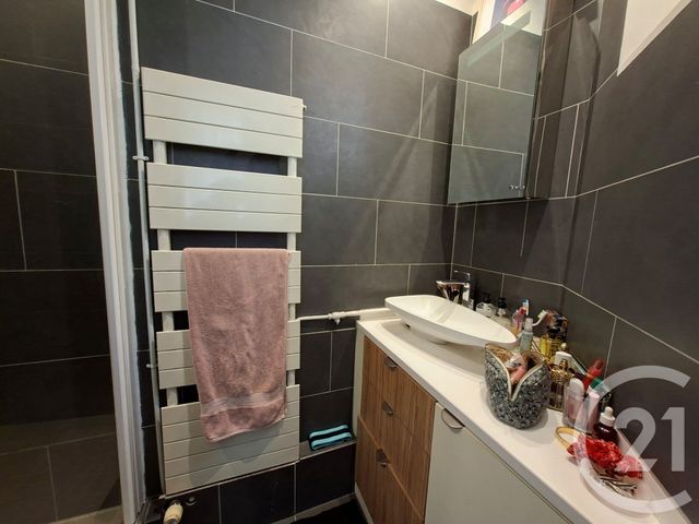 Appartement F2 à louer - 2 pièces - 37.19 m2 - PARIS - 75015 - ILE-DE-FRANCE - Century 21 Vaugirard Convention