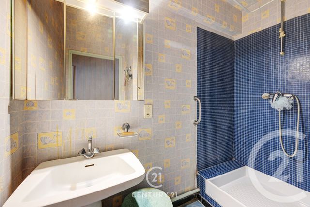 Appartement F5 à vendre - 5 pièces - 94.66 m2 - PARIS - 75015 - ILE-DE-FRANCE - Century 21 Vaugirard Convention