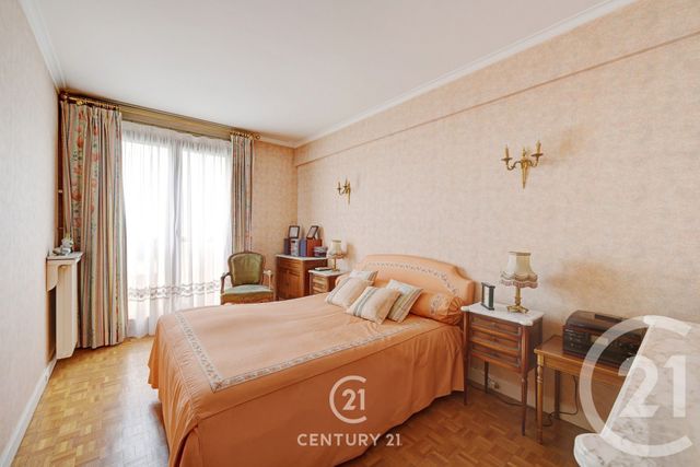 Appartement F5 à vendre - 5 pièces - 94.66 m2 - PARIS - 75015 - ILE-DE-FRANCE - Century 21 Vaugirard Convention