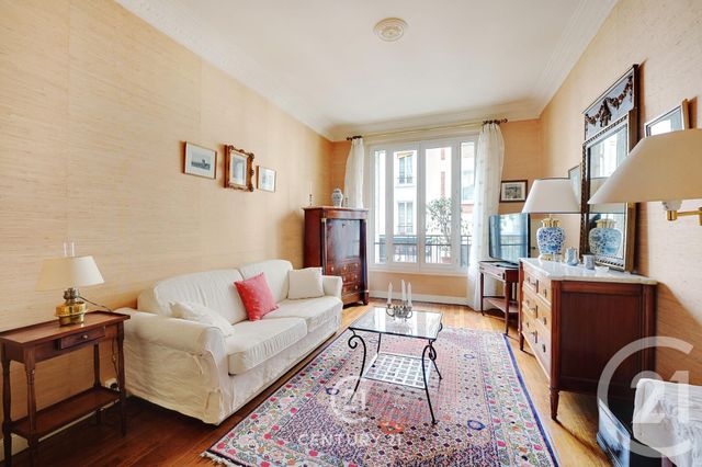 Appartement T4 à vendre - 4 pièces - 78.17 m2 - PARIS - 75015 - ILE-DE-FRANCE - Century 21 Vaugirard Convention