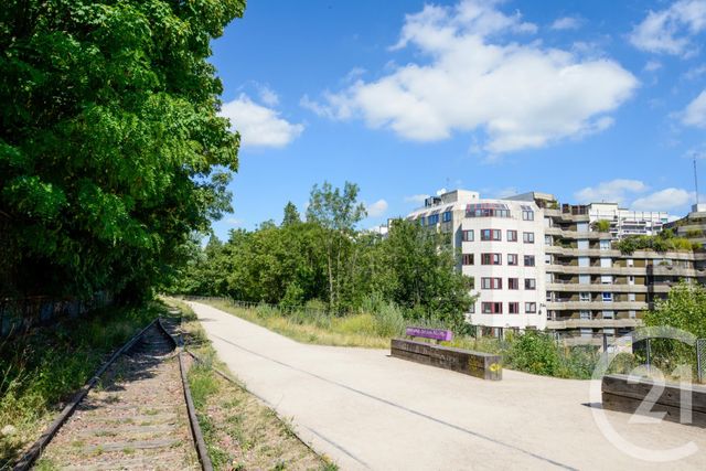 Appartement à vendre - 4 pièces - 81.0 m2 - PARIS - 75015 - ILE-DE-FRANCE - Century 21 Vaugirard Convention