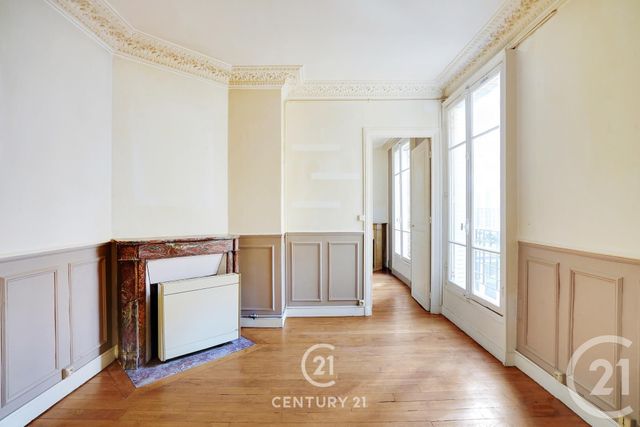  - PARIS - 