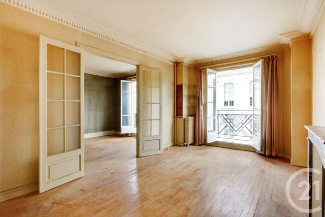  - PARIS - 