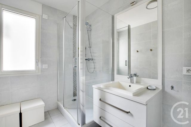 Appartement F4 à vendre - 4 pièces - 97.3 m2 - PARIS - 75015 - ILE-DE-FRANCE - Century 21 Vaugirard Convention