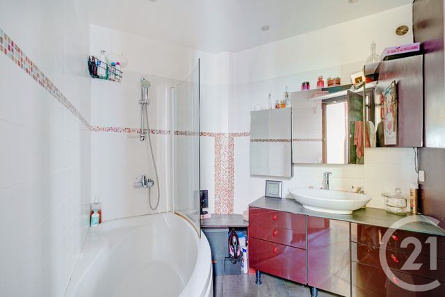 Appartement F3 à vendre - 3 pièces - 66.65 m2 - PARIS - 75015 - ILE-DE-FRANCE - Century 21 Vaugirard Convention