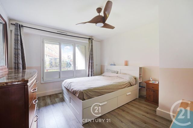 Appartement T4 à vendre - 4 pièces - 83.26 m2 - PARIS - 75015 - ILE-DE-FRANCE - Century 21 Vaugirard Convention