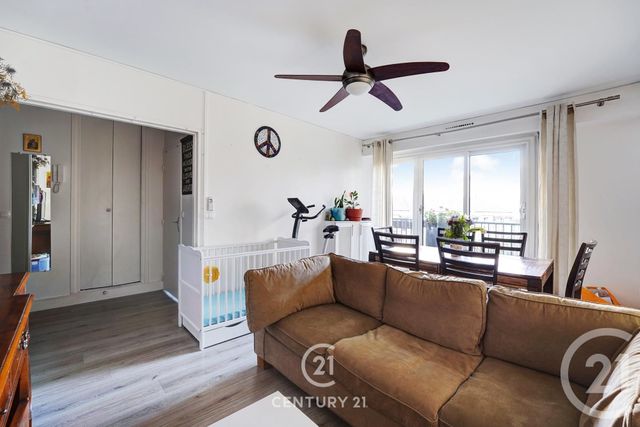 Appartement T4 à vendre - 4 pièces - 83.26 m2 - PARIS - 75015 - ILE-DE-FRANCE - Century 21 Vaugirard Convention