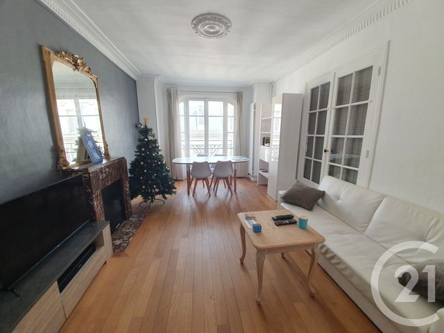 Appartement F3 à louer - 3 pièces - 68.29 m2 - PARIS - 75015 - ILE-DE-FRANCE - Century 21 Vaugirard Convention