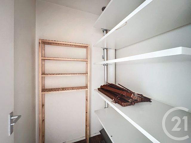 Afficher la photo en grand Appartement F3 à vendre - 3 pièces - 72.22 m2 - PARIS - 75015 - ILE-DE-FRANCE - Century 21 Vaugirard Convention