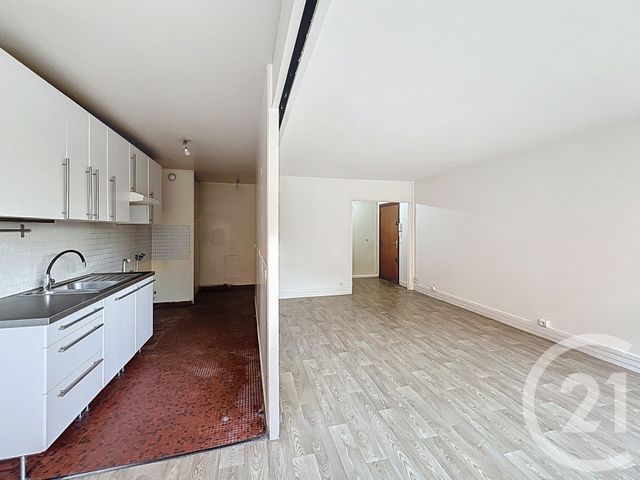 Afficher la photo en grand Appartement F3 à vendre - 3 pièces - 72.22 m2 - PARIS - 75015 - ILE-DE-FRANCE - Century 21 Vaugirard Convention