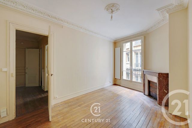 Appartement F2 à vendre - 2 pièces - 41.4 m2 - PARIS - 75015 - ILE-DE-FRANCE - Century 21 Vaugirard Convention