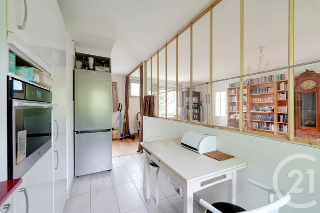 Afficher la photo en grand Appartement F3 à vendre - 3 pièces - 77.1 m2 - PARIS - 75015 - ILE-DE-FRANCE - Century 21 Vaugirard Convention