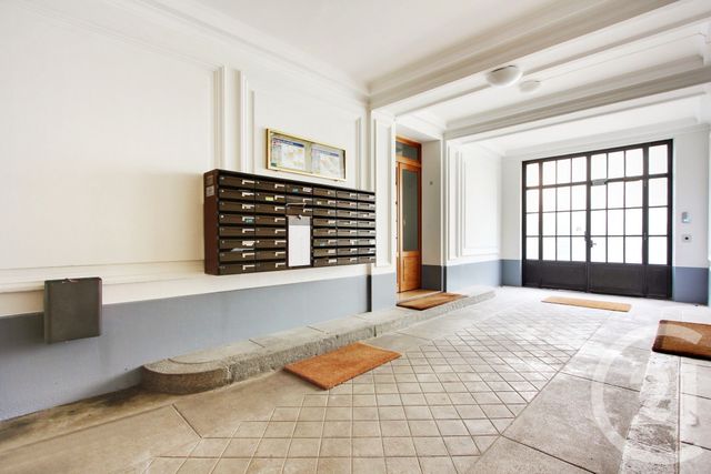 Appartement F2 à vendre - 2 pièces - 26.0 m2 - PARIS - 75015 - ILE-DE-FRANCE - Century 21 Vaugirard Convention