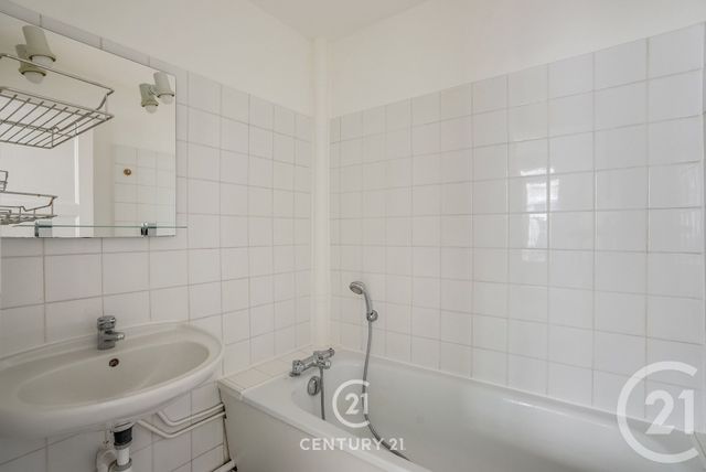 Appartement F3 à vendre - 2 pièces - 36.52 m2 - PARIS - 75015 - ILE-DE-FRANCE - Century 21 Vaugirard Convention