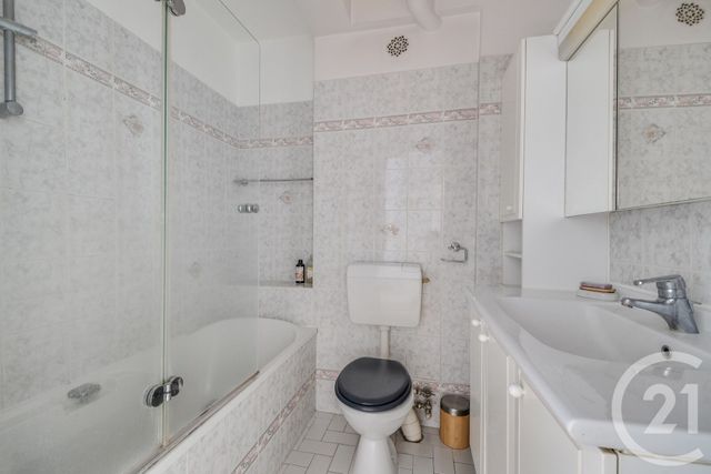 Appartement à vendre - 3 pièces - 62.52 m2 - PARIS - 75015 - ILE-DE-FRANCE - Century 21 Vaugirard Convention