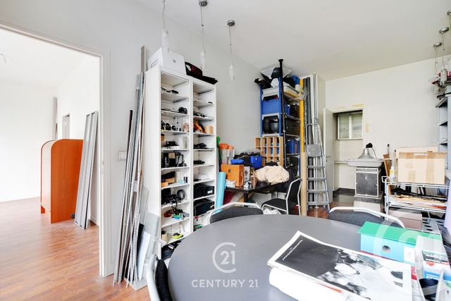 Appartement T3 à vendre - 3 pièces - 60.0 m2 - PARIS - 75015 - ILE-DE-FRANCE - Century 21 Vaugirard Convention