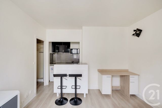 Afficher la photo en grand Appartement T1 à vendre - 1 pièce - 20.8 m2 - PARIS - 75015 - ILE-DE-FRANCE - Century 21 Vaugirard Convention