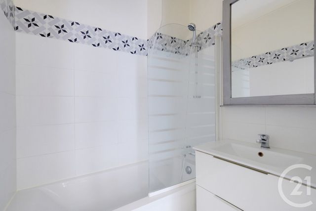 Afficher la photo en grand Appartement T1 à vendre - 1 pièce - 20.8 m2 - PARIS - 75015 - ILE-DE-FRANCE - Century 21 Vaugirard Convention