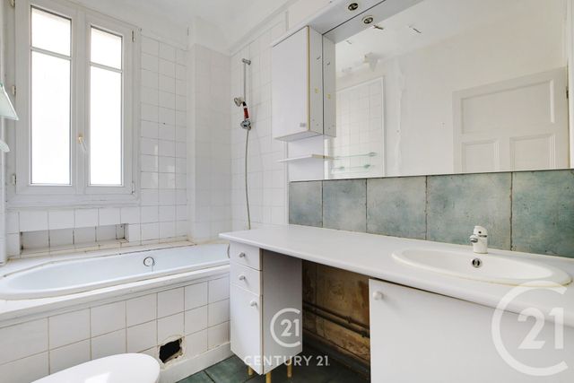 Appartement T3 à vendre - 3 pièces - 68.51 m2 - PARIS - 75015 - ILE-DE-FRANCE - Century 21 Vaugirard Convention