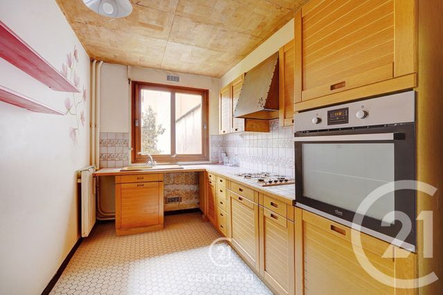 Appartement T5 à vendre - 4 pièces - 81.31 m2 - PARIS - 75015 - ILE-DE-FRANCE - Century 21 Vaugirard Convention