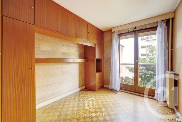 Appartement T5 à vendre - 4 pièces - 81.31 m2 - PARIS - 75015 - ILE-DE-FRANCE - Century 21 Vaugirard Convention