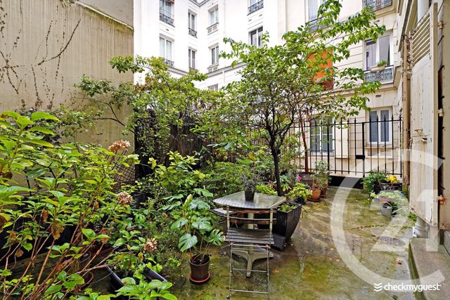 Appartement T3 à vendre - 3 pièces - 59.8 m2 - PARIS - 75015 - ILE-DE-FRANCE - Century 21 Vaugirard Convention