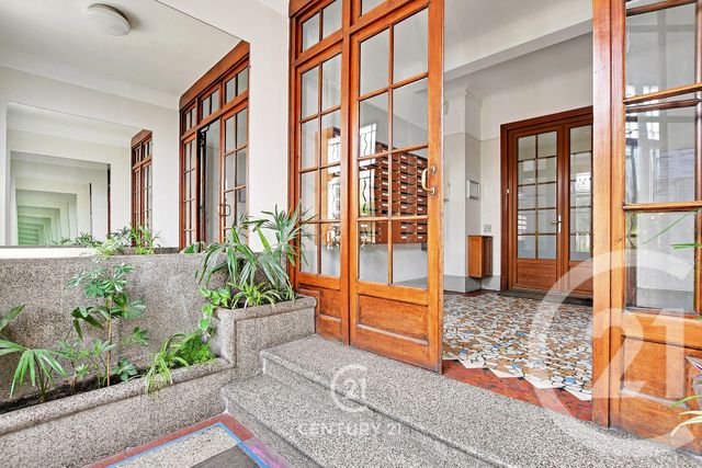 Afficher la photo en grand Appartement F2 à vendre - 2 pièces - 36.85 m2 - PARIS - 75015 - ILE-DE-FRANCE - Century 21 Vaugirard Convention