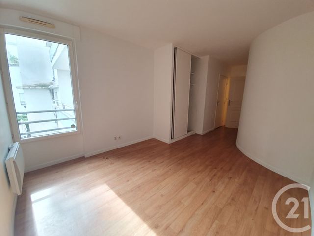 Appartement F3 à louer - 3 pièces - 76.15 m2 - PARIS - 75015 - ILE-DE-FRANCE - Century 21 Vaugirard Convention