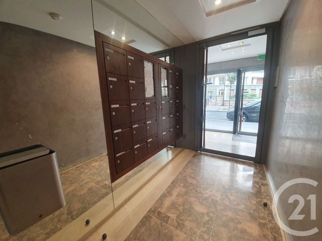 Appartement F3 à louer - 3 pièces - 76.15 m2 - PARIS - 75015 - ILE-DE-FRANCE - Century 21 Vaugirard Convention