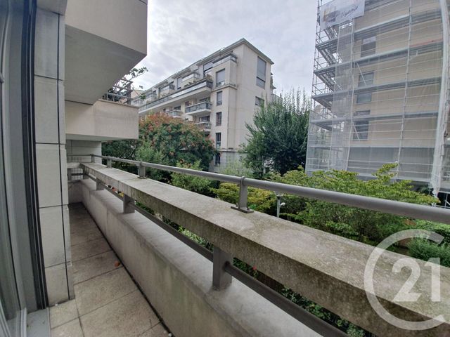 Appartement F3 à louer - 3 pièces - 76.15 m2 - PARIS - 75015 - ILE-DE-FRANCE - Century 21 Vaugirard Convention