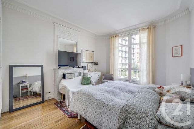 Appartement F4 à vendre - 4 pièces - 87.14 m2 - PARIS - 75015 - ILE-DE-FRANCE - Century 21 Vaugirard Convention