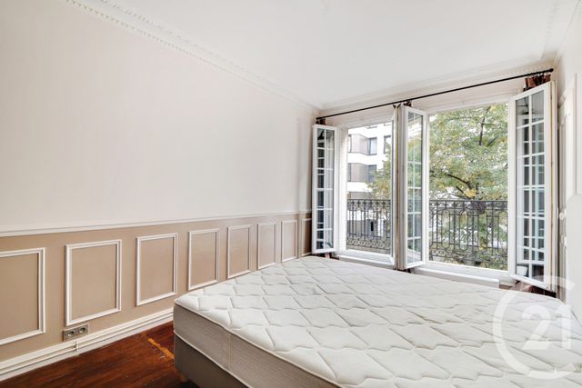 Afficher la photo en grand Appartement F2 à vendre - 2 pièces - 38.4 m2 - PARIS - 75015 - ILE-DE-FRANCE - Century 21 Vaugirard Convention
