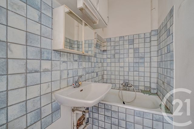 Appartement F3 à vendre - 3 pièces - 47.27 m2 - PARIS - 75015 - ILE-DE-FRANCE - Century 21 Vaugirard Convention