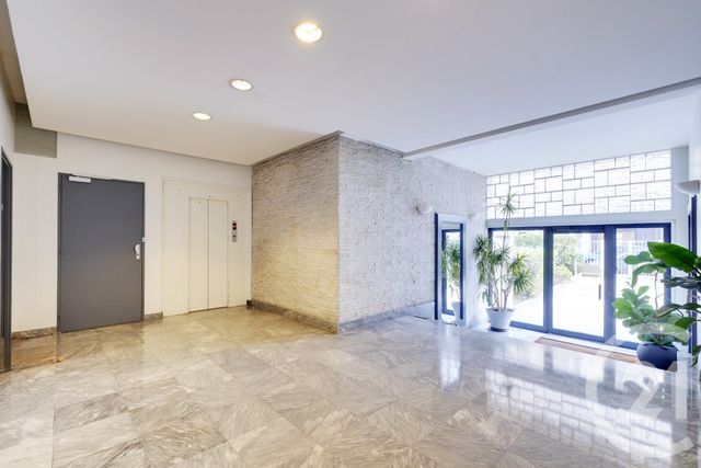 Appartement F3 à vendre - 3 pièces - 60.02 m2 - PARIS - 75015 - ILE-DE-FRANCE - Century 21 Vaugirard Convention