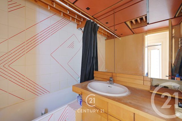 Appartement F3 à vendre - 3 pièces - 70.72 m2 - PARIS - 75015 - ILE-DE-FRANCE - Century 21 Vaugirard Convention