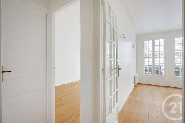 Appartement F2 à vendre - 2 pièces - 39.0 m2 - PARIS - 75015 - ILE-DE-FRANCE - Century 21 Vaugirard Convention