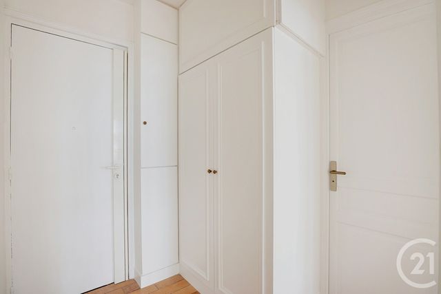 Appartement F2 à vendre - 2 pièces - 39.0 m2 - PARIS - 75015 - ILE-DE-FRANCE - Century 21 Vaugirard Convention